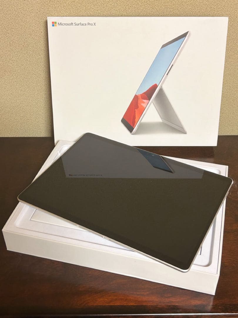 Windowsタブレット本体 Surface Pro X SQ2 16GB 256GB LTE