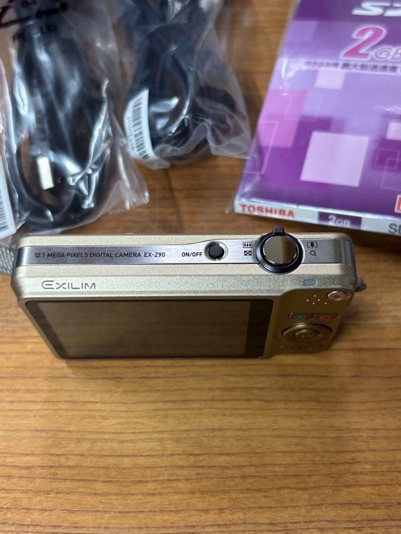 【ちぇんちぇい】CASIO EXILIM コンパクトデジタルカメラ