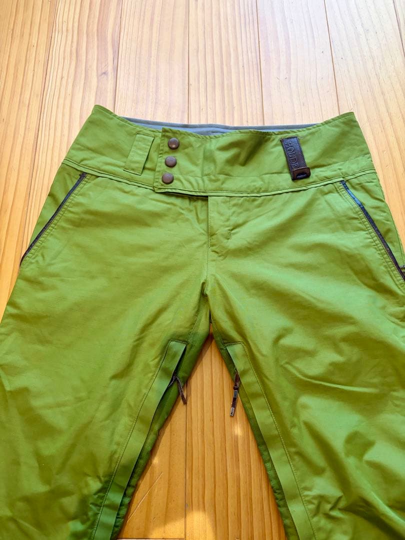 HOLDEN スリム系　Mサイズ　ジャケット・パンツセット　美品