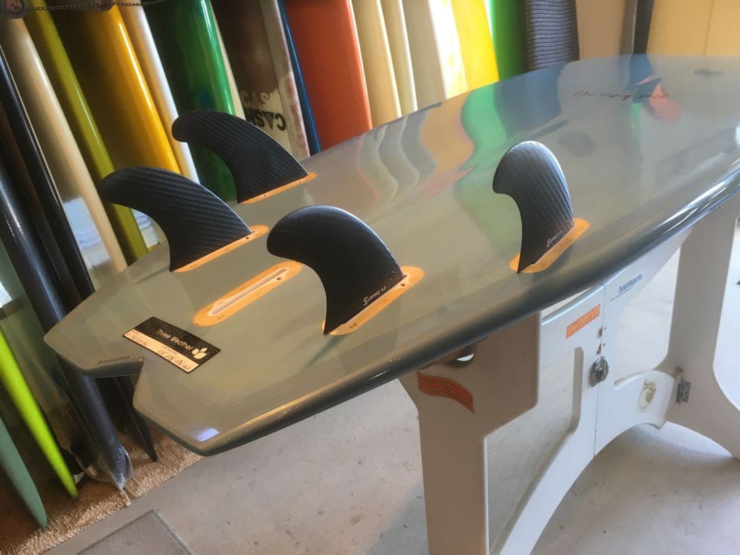 Three WeatherのFREELY ファンボード 5’10  42L