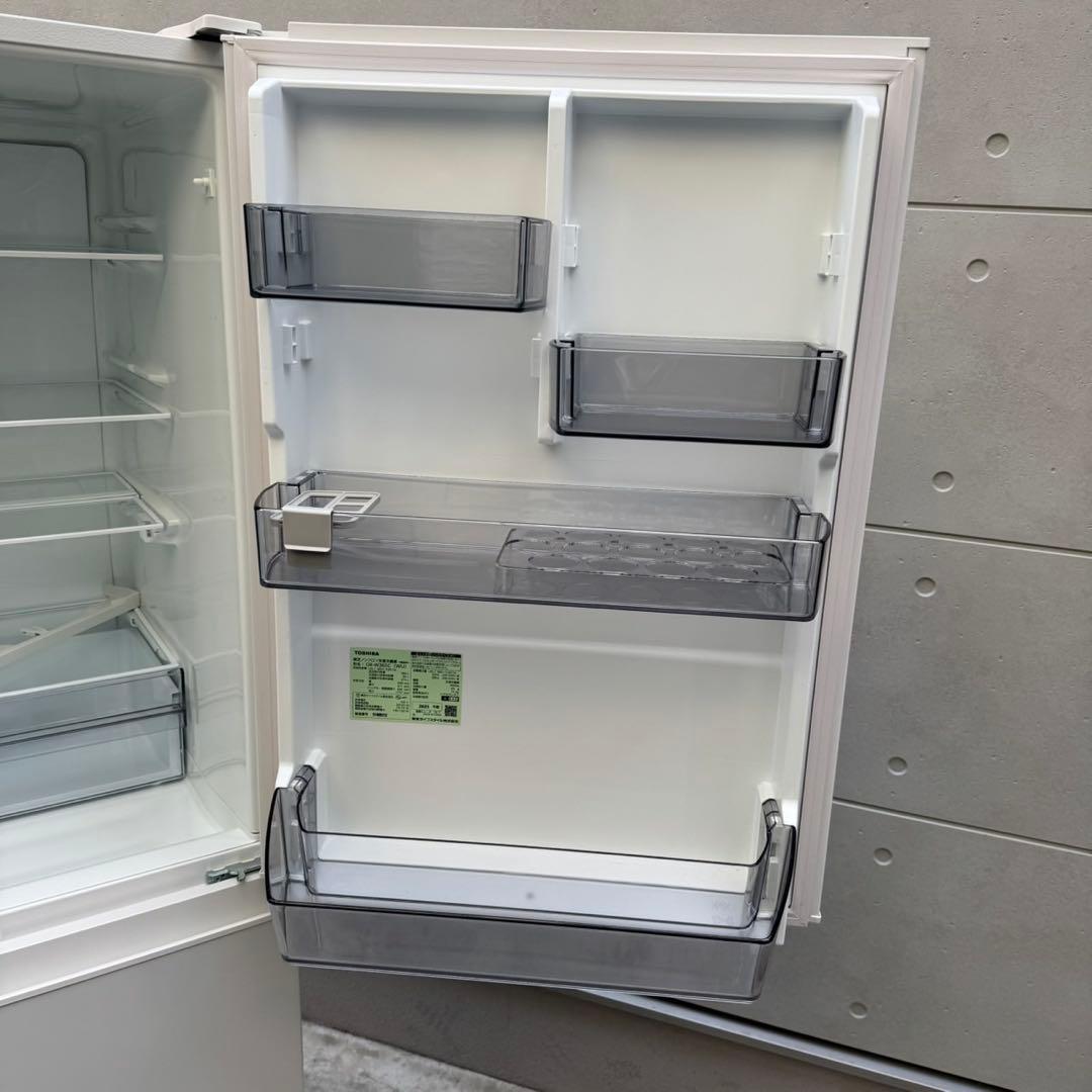 129⭐️2025年製★ほぼ新品★東芝　冷蔵庫　大型　3ドア　自動製氷　356L