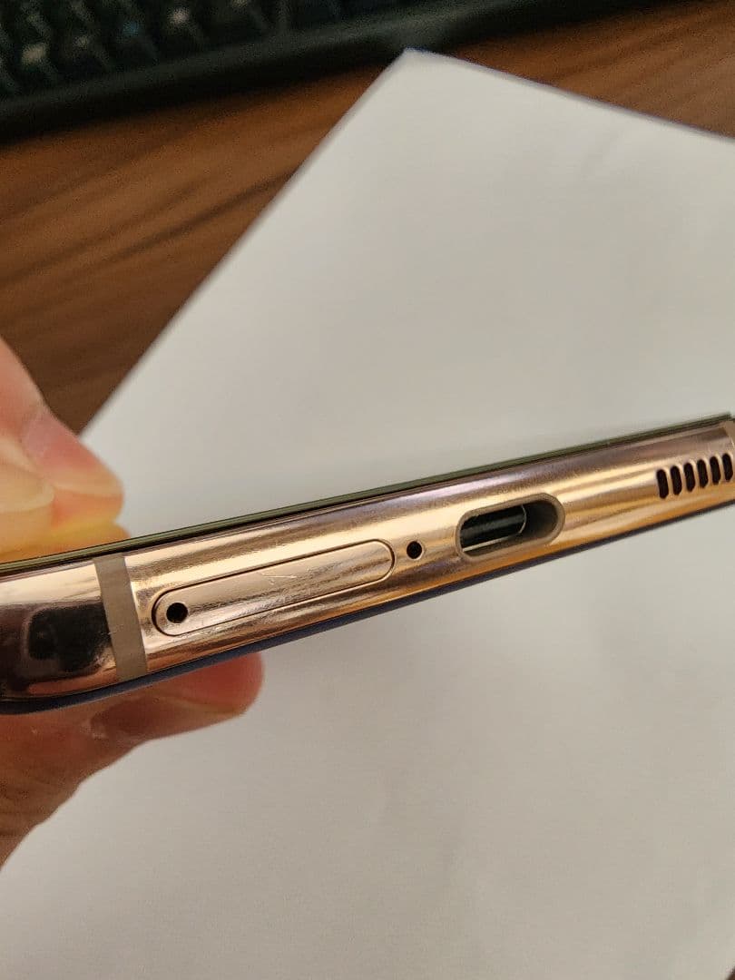 Galaxy S21 本体 sim解除済　+ケース付き