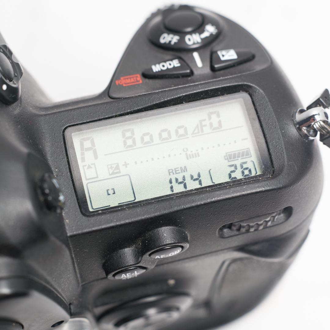 Nikon D2H バッテリーなし