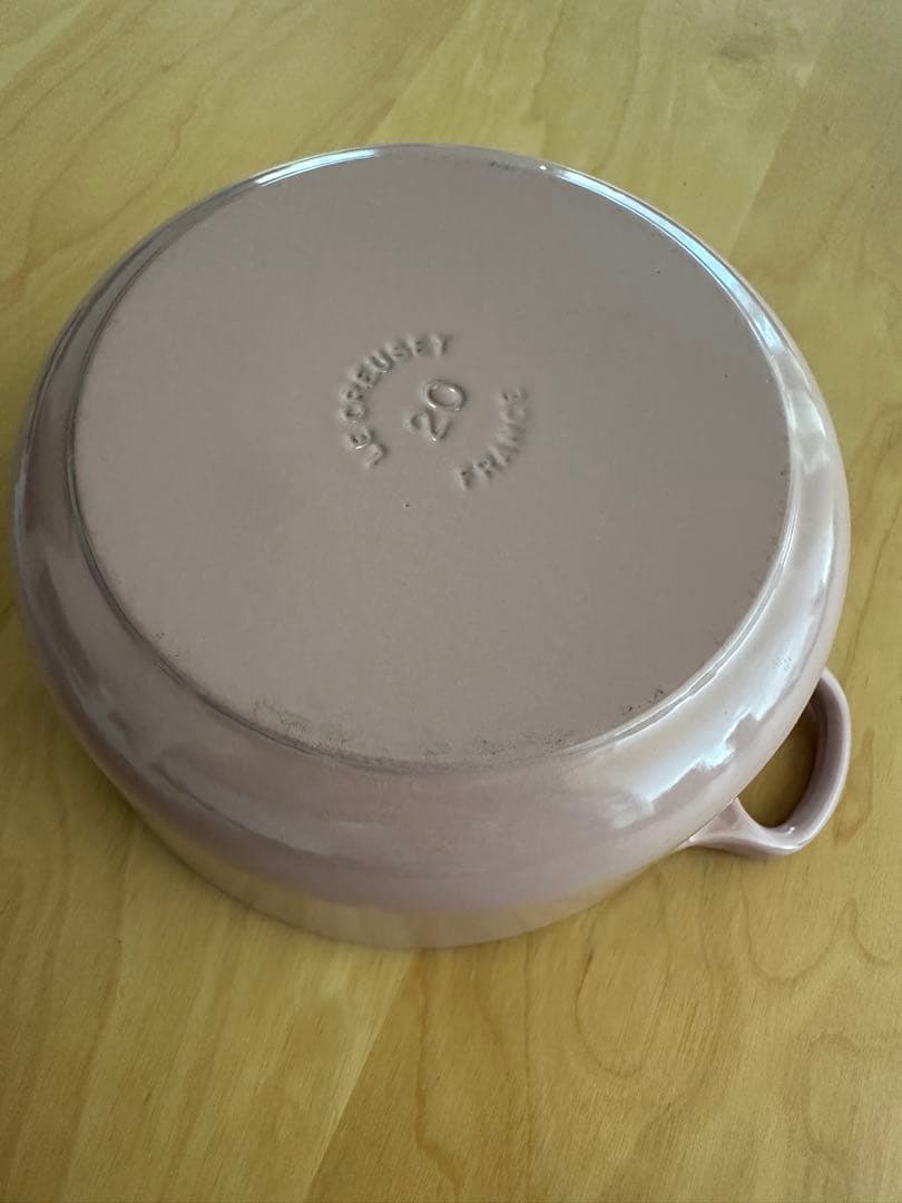 ル・クルーゼ　両手鍋　20cm ピンク　美品