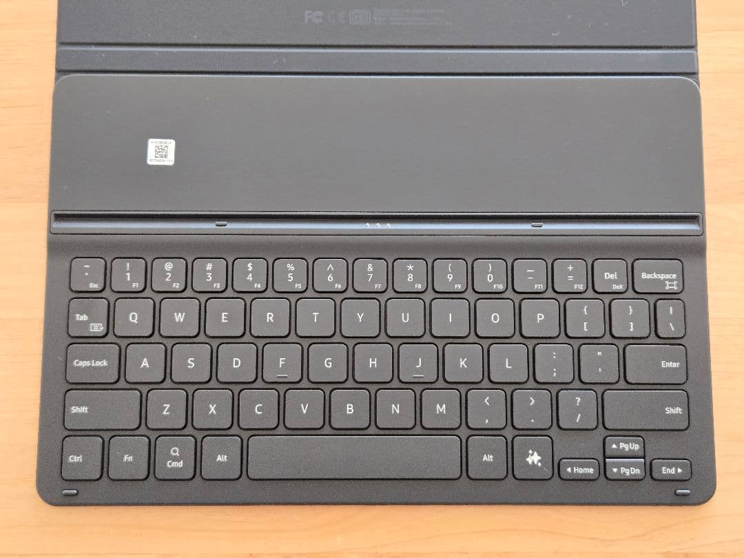 たっかまーGlalaxyTab S10FE BookCover Keybo