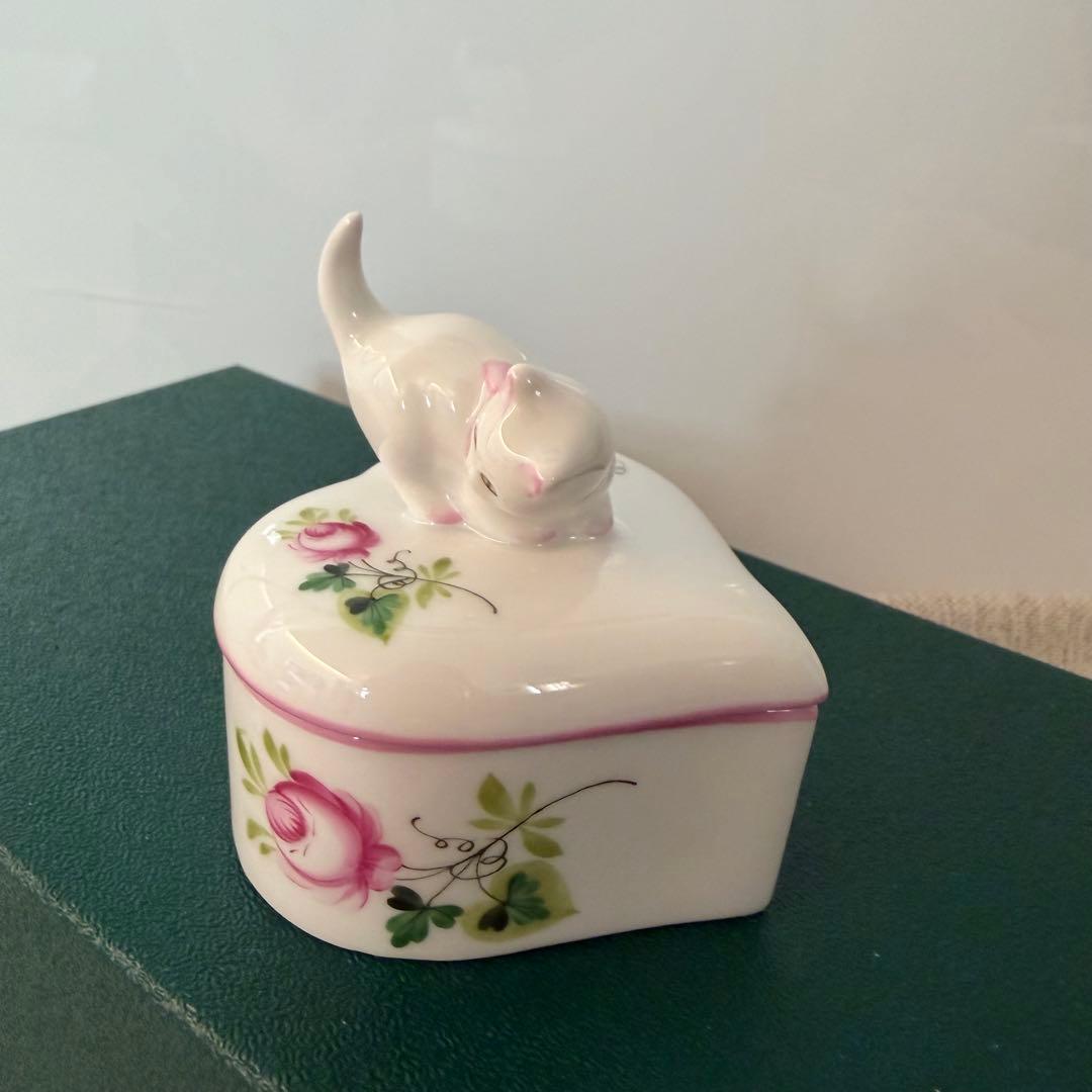 ヘレンド ウィーンの薔薇　ピンク　猫　ミニ小物入れ ボンボニエール