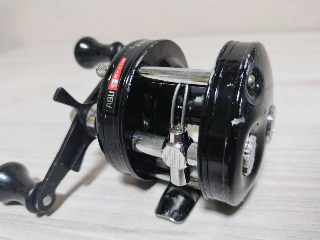 アブガルシア　アンバサダー4600C 　ビンテージ　リール abu ブラック