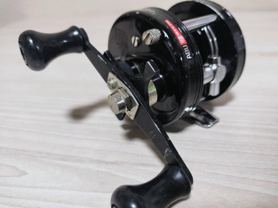 アブガルシア　アンバサダー4600C 　ビンテージ　リール abu ブラック