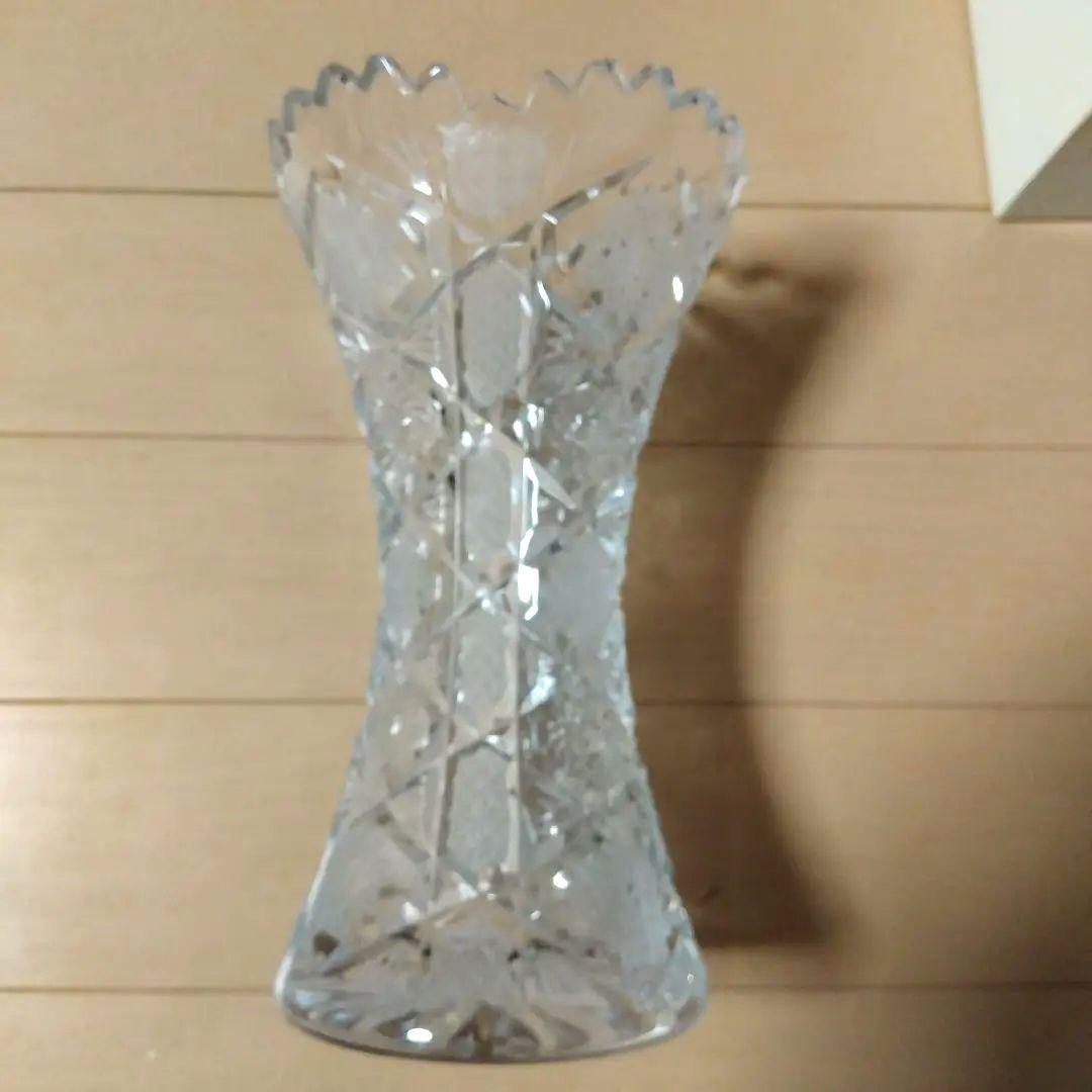 クリスタルガラス花瓶　花器　フラワーベース　インテリア　置物