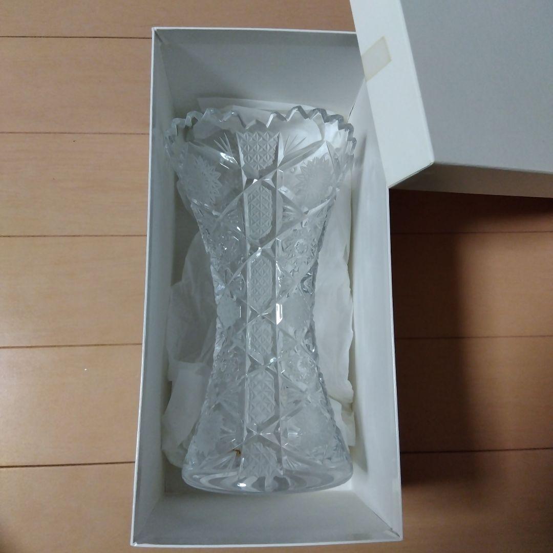 クリスタルガラス花瓶　花器　フラワーベース　インテリア　置物