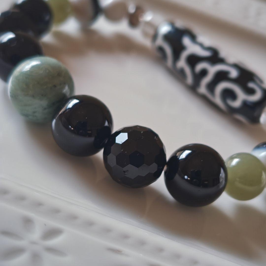 新作♡如意蓮花天珠、日高翡翠、水晶白蛇彫り、モリオン、和田玉、天然ホワイトオニキ