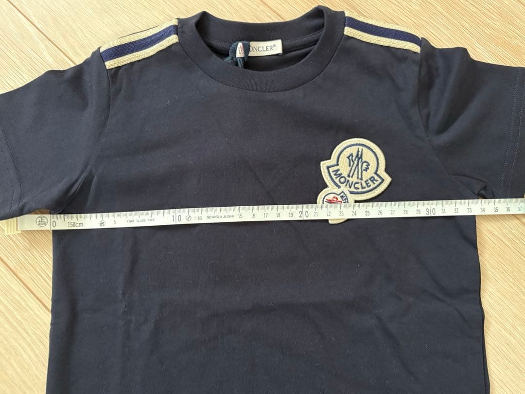 訳あり【新品タグ付き】モンクレールTシャツ6A=116㎝