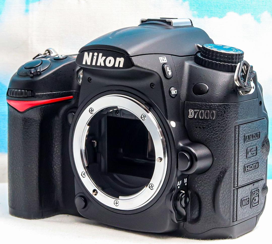 ニコン Nikon D7000⭐️望遠レンズ付⭐️スマホ転送⭐️一眼レフカメラ
