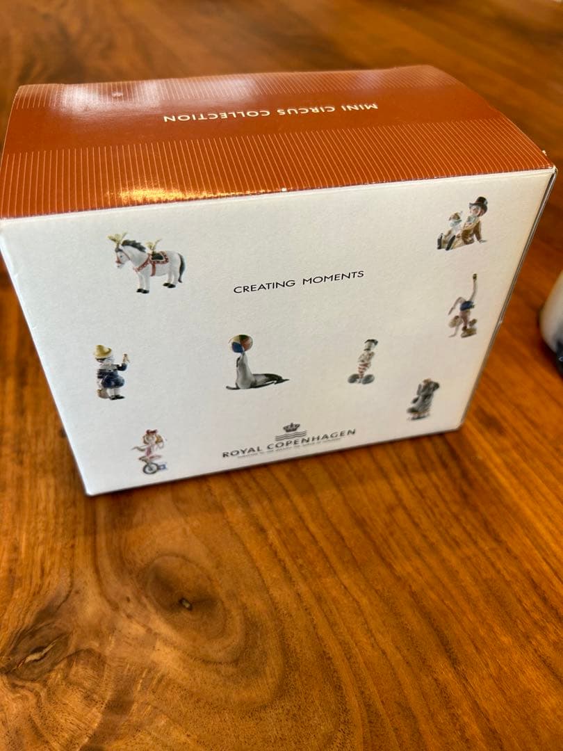 ロイヤルコペンハーゲン　ミニサーカスコレクション　フィギュリン　アシカとボール