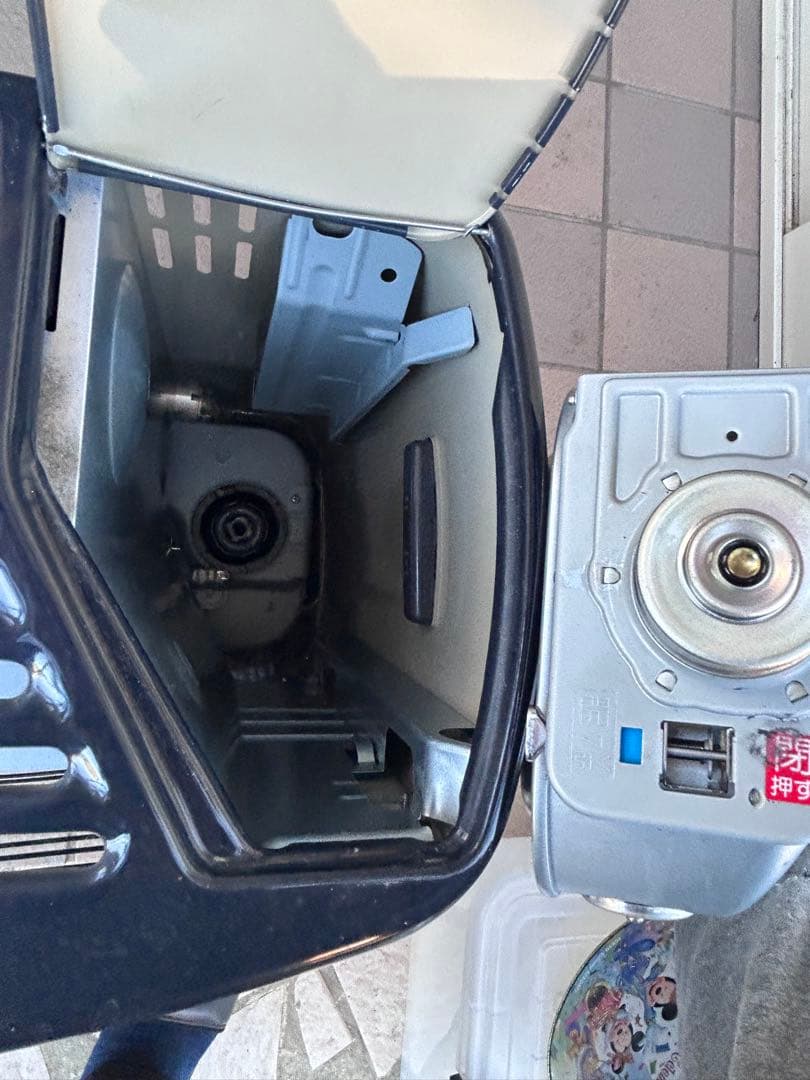 21年製 コロナ RX-2221Y 電池式 石油ストーブ 木造6畳〜コンクリ8畳