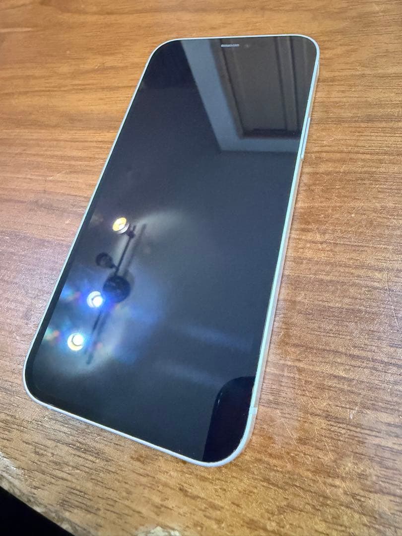 Apple iPhone 12 ホワイト 本体　64GB バッテリー88%