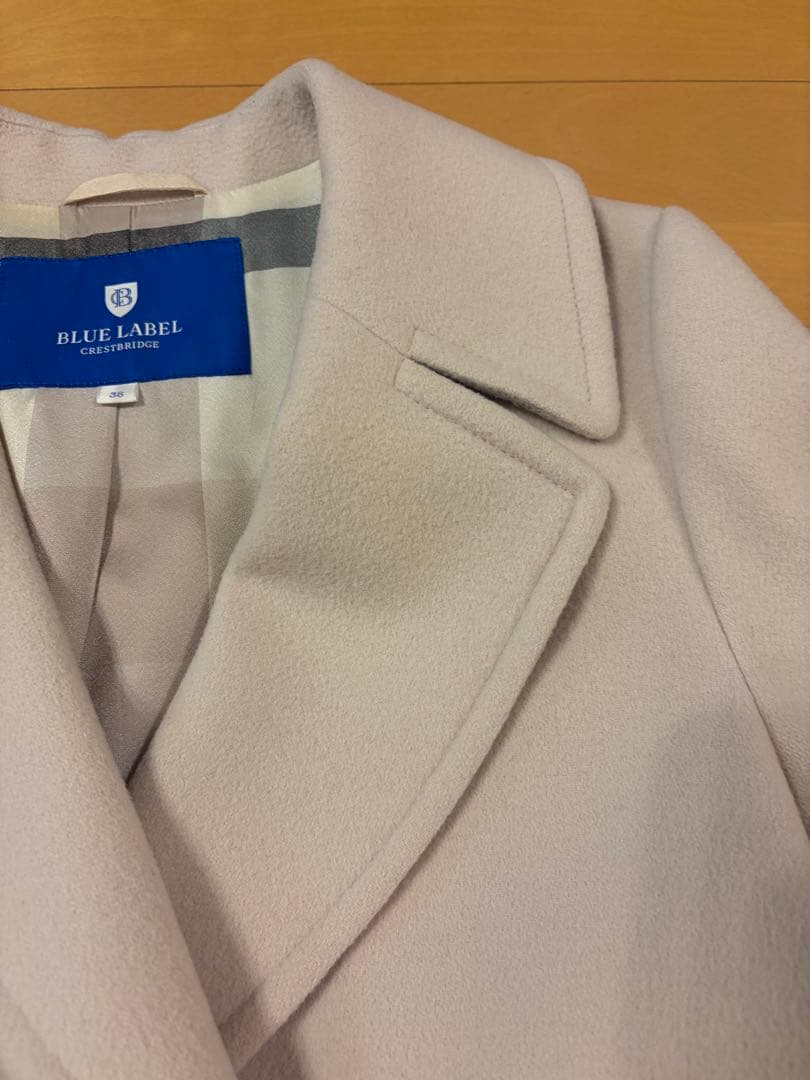 ブルーレーベルクレストブリッジエクリュピーコート