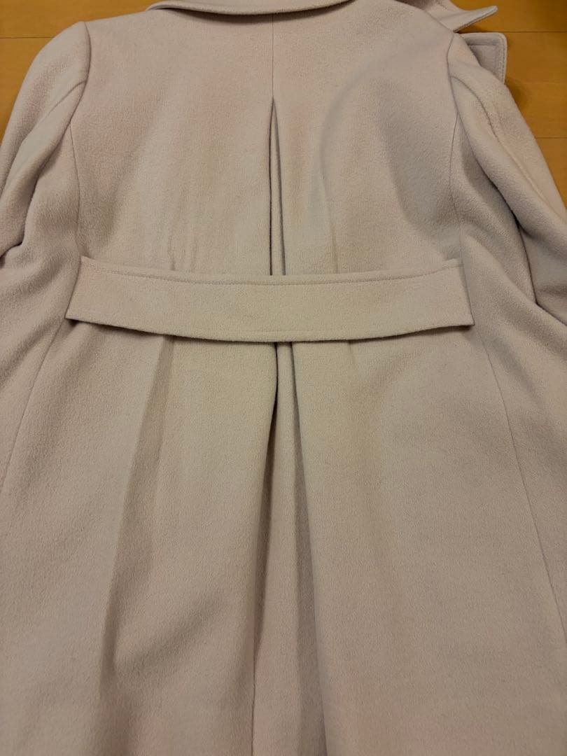 ブルーレーベルクレストブリッジエクリュピーコート