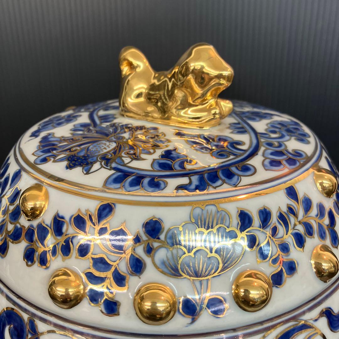 有田焼　飾壺　金装飾　一部掛け有