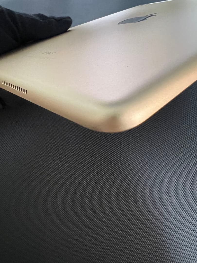 【美品】iPad 第5世代 128GB Wifi+Cellular版 ゴールド