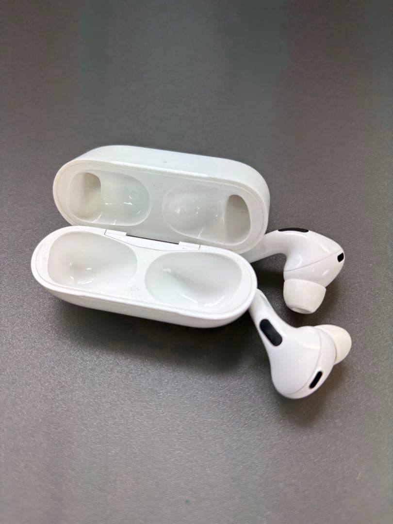 【訳あり】AirPodsPro 第2世代/Ligtning /<No.1696>