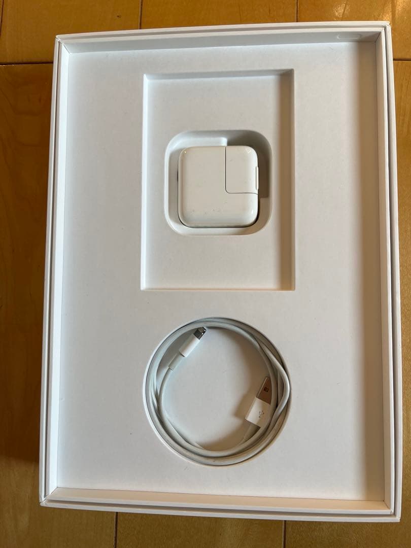 Apple iPad 第6世代32GB 美品　状態良好