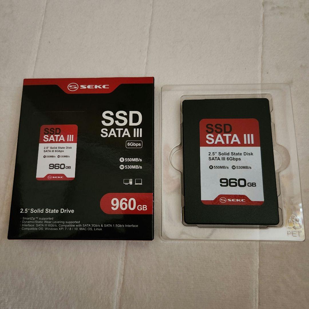 大特価⭐SSD 960GB SATA III 6Gb/s内蔵2.5インチ