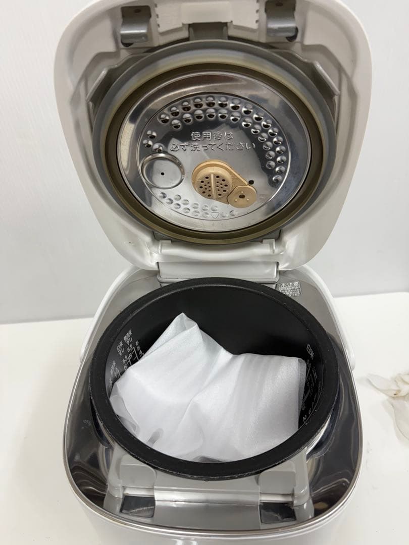 TOSHIBA 真空圧力IH炊飯器 RC-10VQK