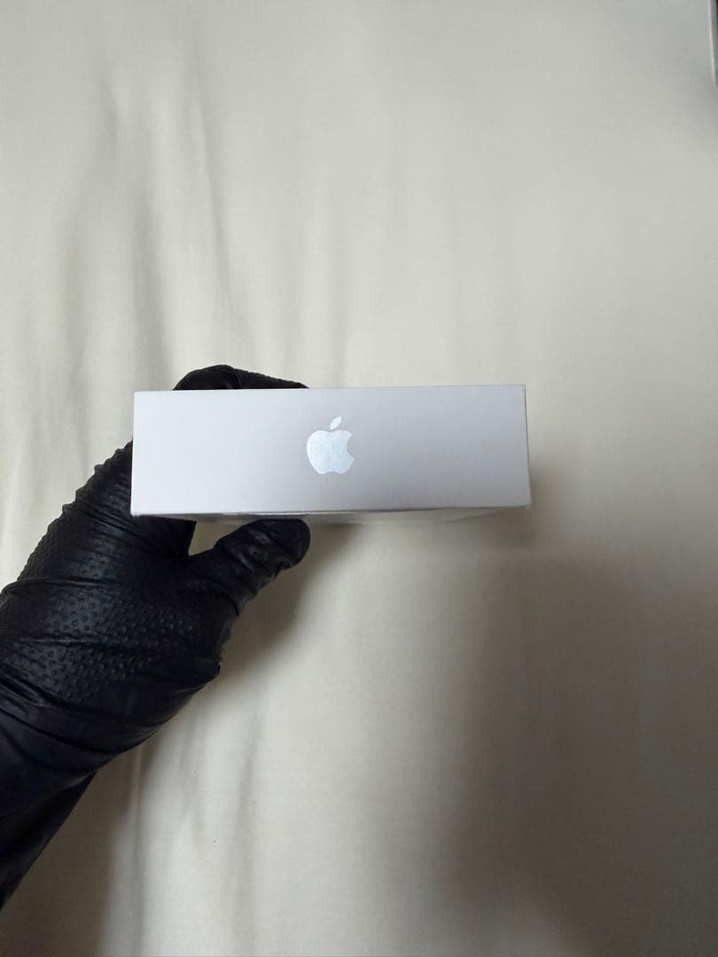 iPhone 16 Pro 256GB ホワイト【訳あり・Coachケース付】