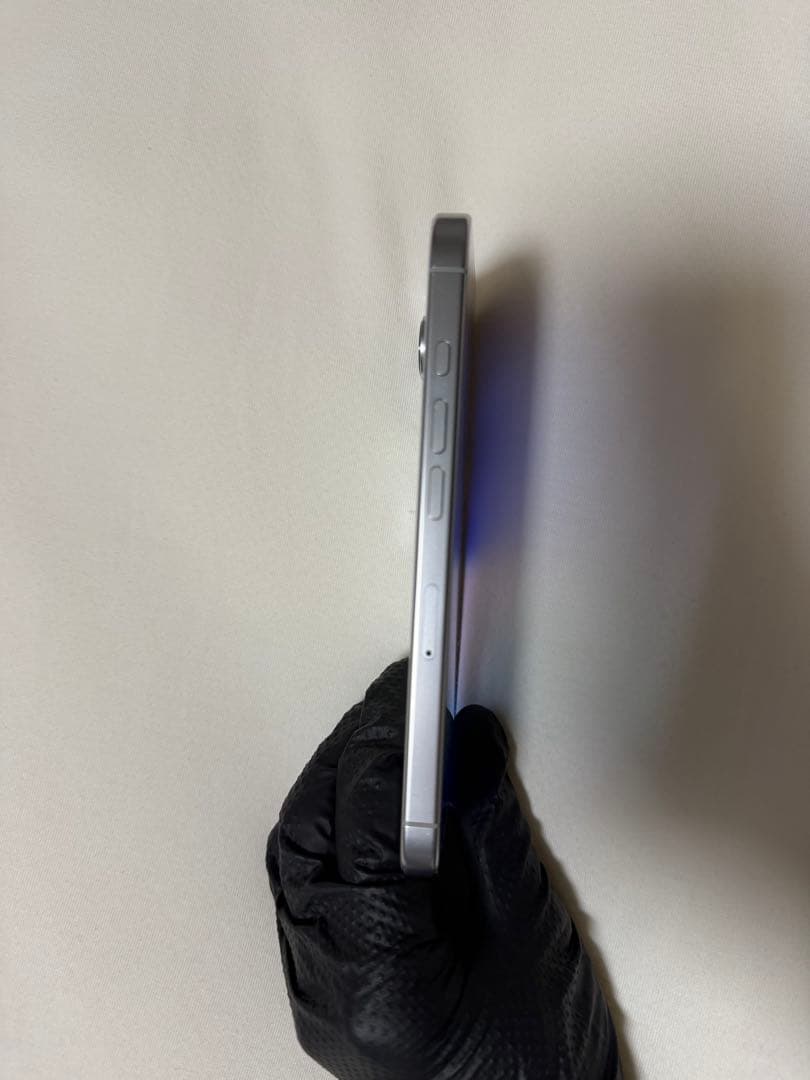 iPhone 16 Pro 256GB ホワイト【訳あり・Coachケース付】