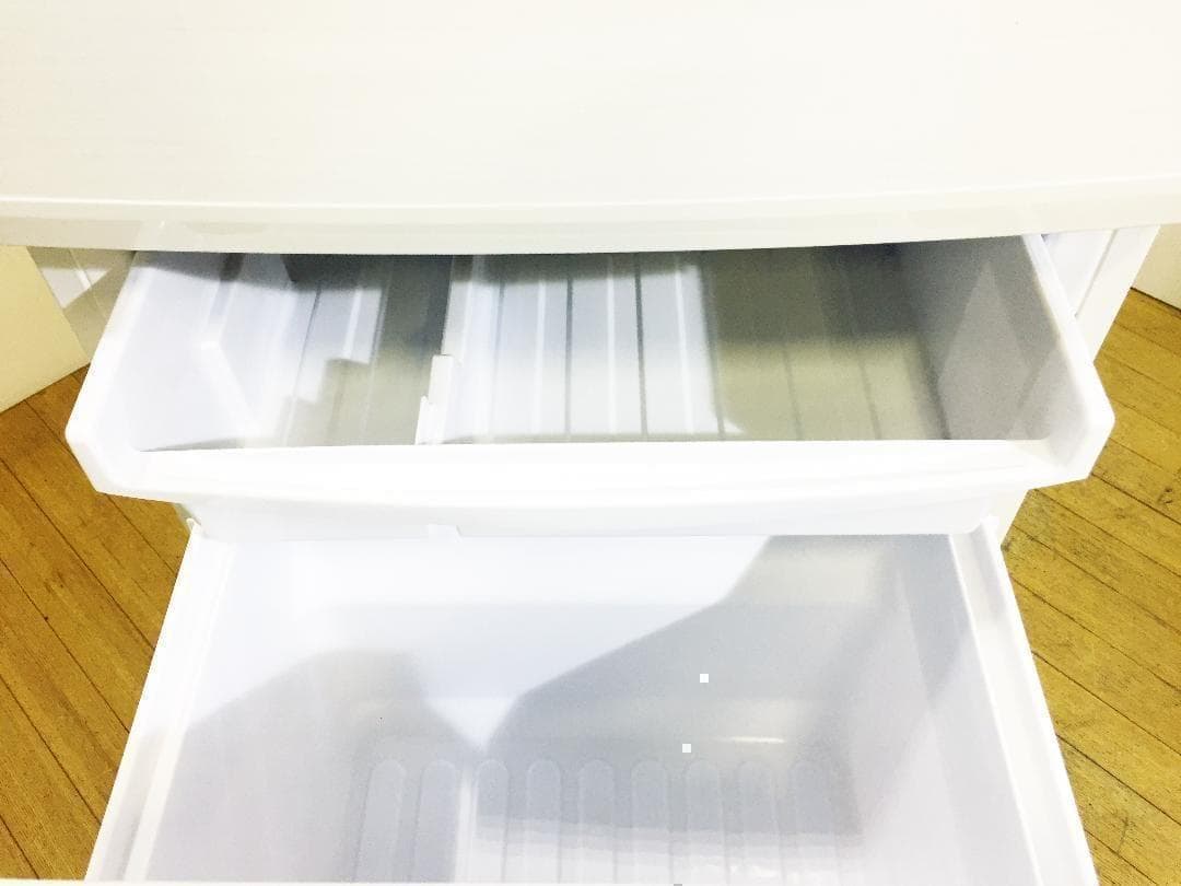 30日迄！送料無料◆中古★SHARP 137L 冷蔵庫【SJ-D14C-W】