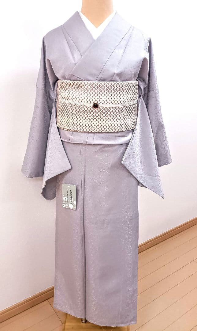 洗える色無地　花唐地模様　身巾少しゆったりめサイズ