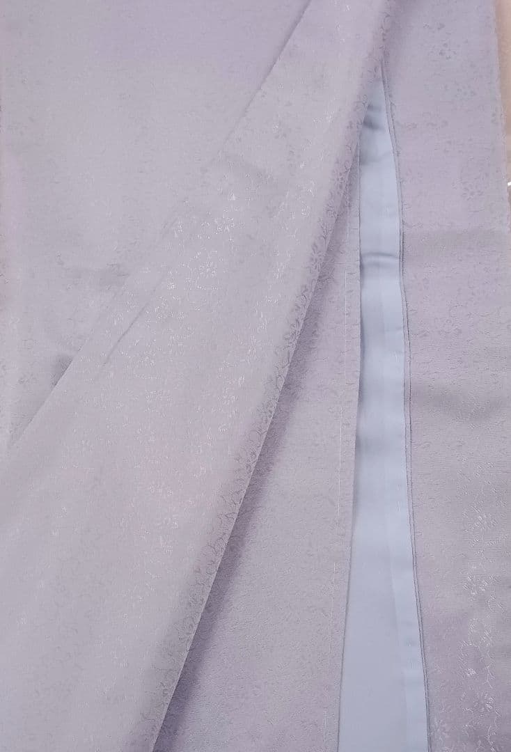 洗える色無地　花唐地模様　身巾少しゆったりめサイズ