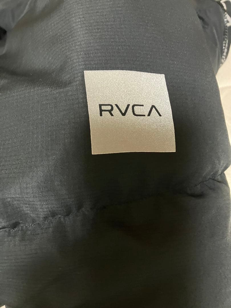 RVCA ブラック ダウンジャケット Ｓサイズ