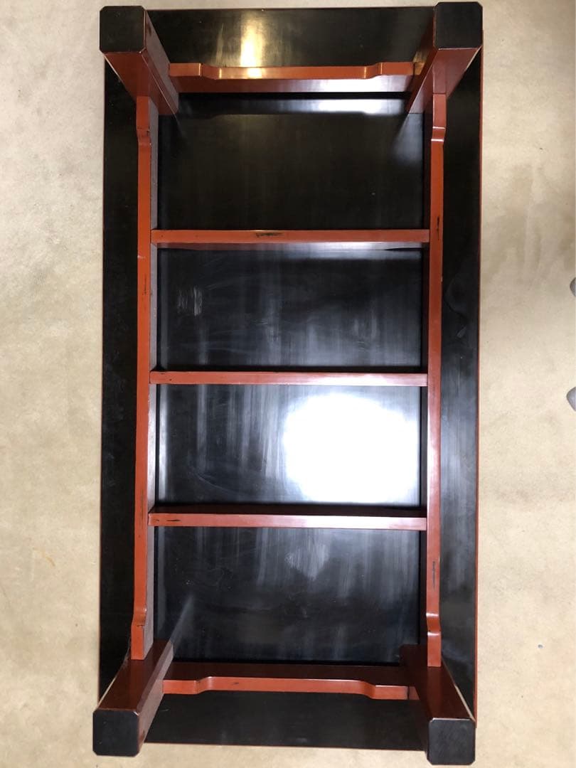 漆塗りテーブル