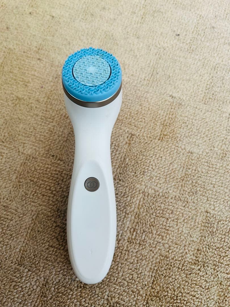 充電式　ケーブル有　LumiSpa 美顔器 ホワイト・ブルー