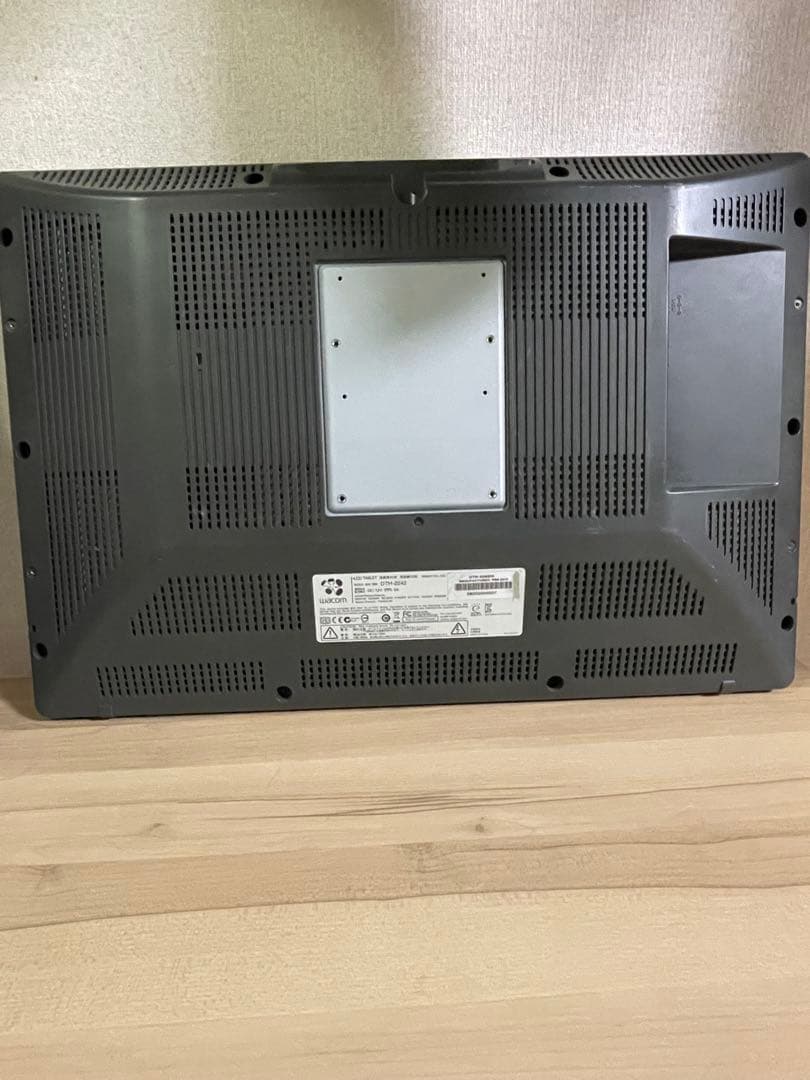DTH-2242 /G Wacom 液晶ペンタブレット
