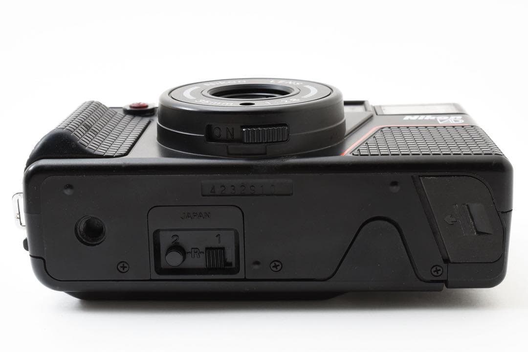 美品　Nikon L35AD2 フィルムカメラ 完動品