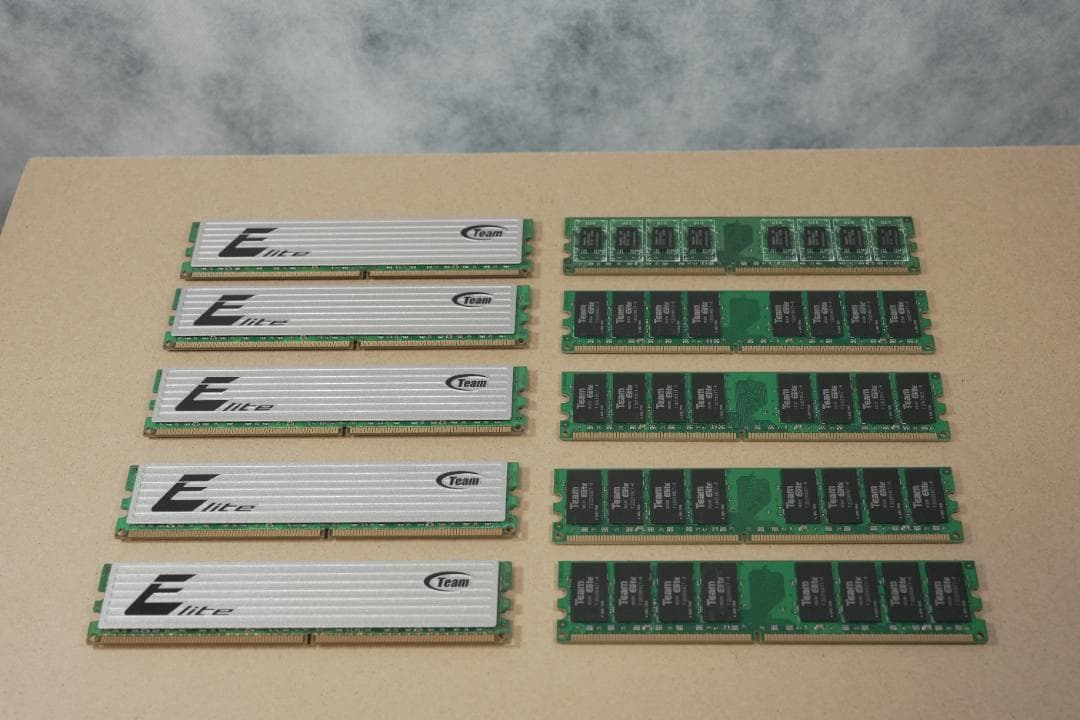 DDR2メモリ10本セット（4GBx9, 2GBx1)
