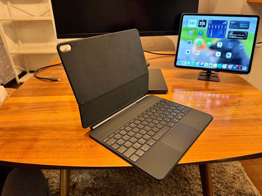 13インチ M3 iPadAirマジックキーボード Black