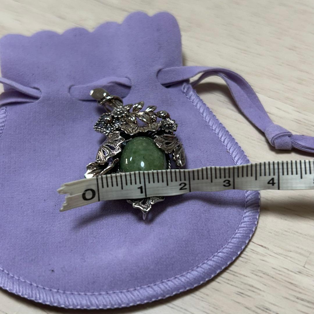 ウィリアム・モリス ペンダントブローチ ルリハコベ 翡翠