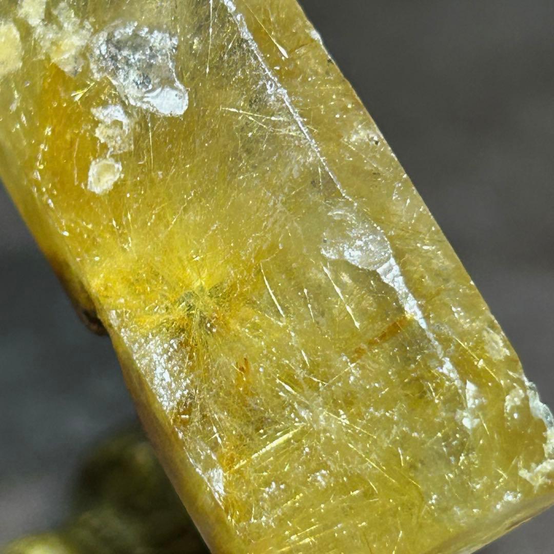 ☆別格高級品！福財大黒秘宝②！ガーデン！太陽　タイチン　ゴールド　ルチル　六角柱