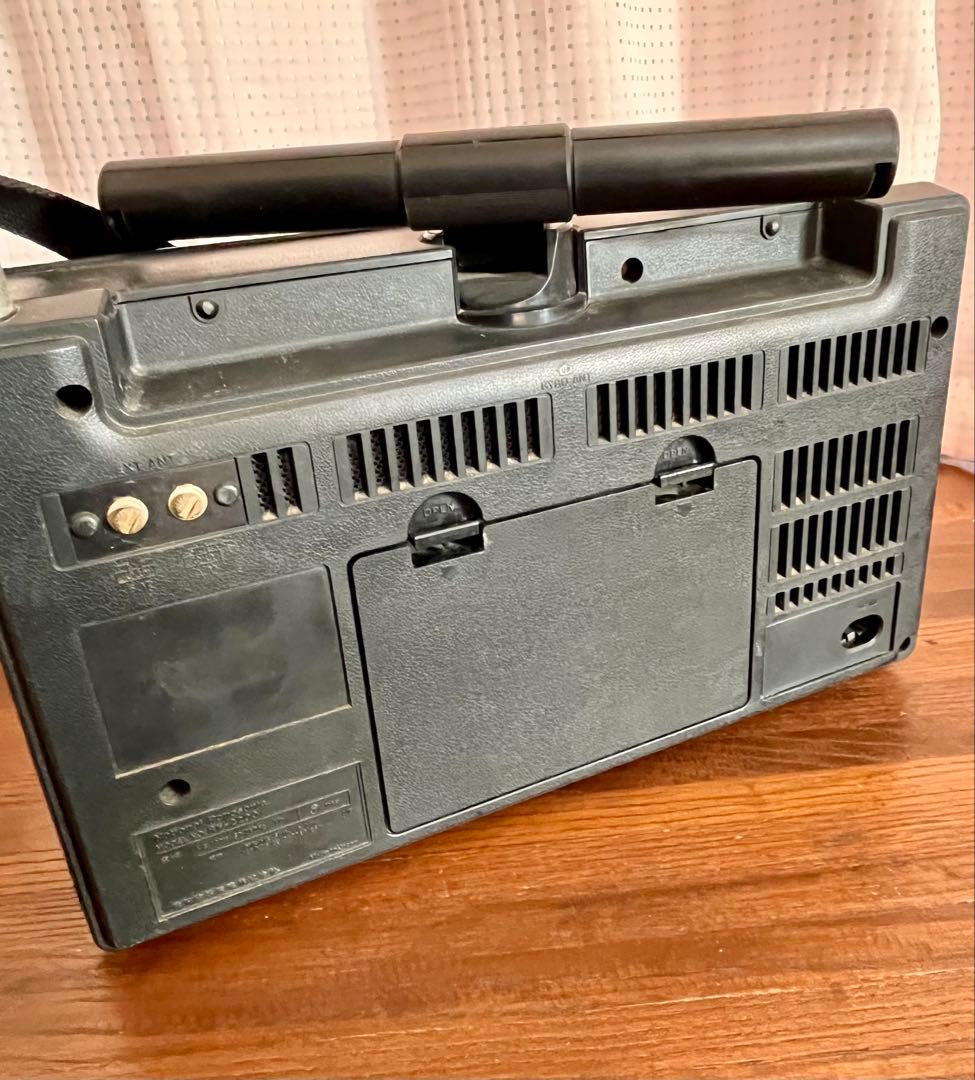 National Cougar 2200 ラジオ