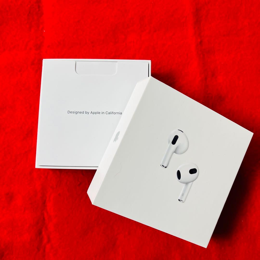 Apple AirPods第3世代 Lightningモデル