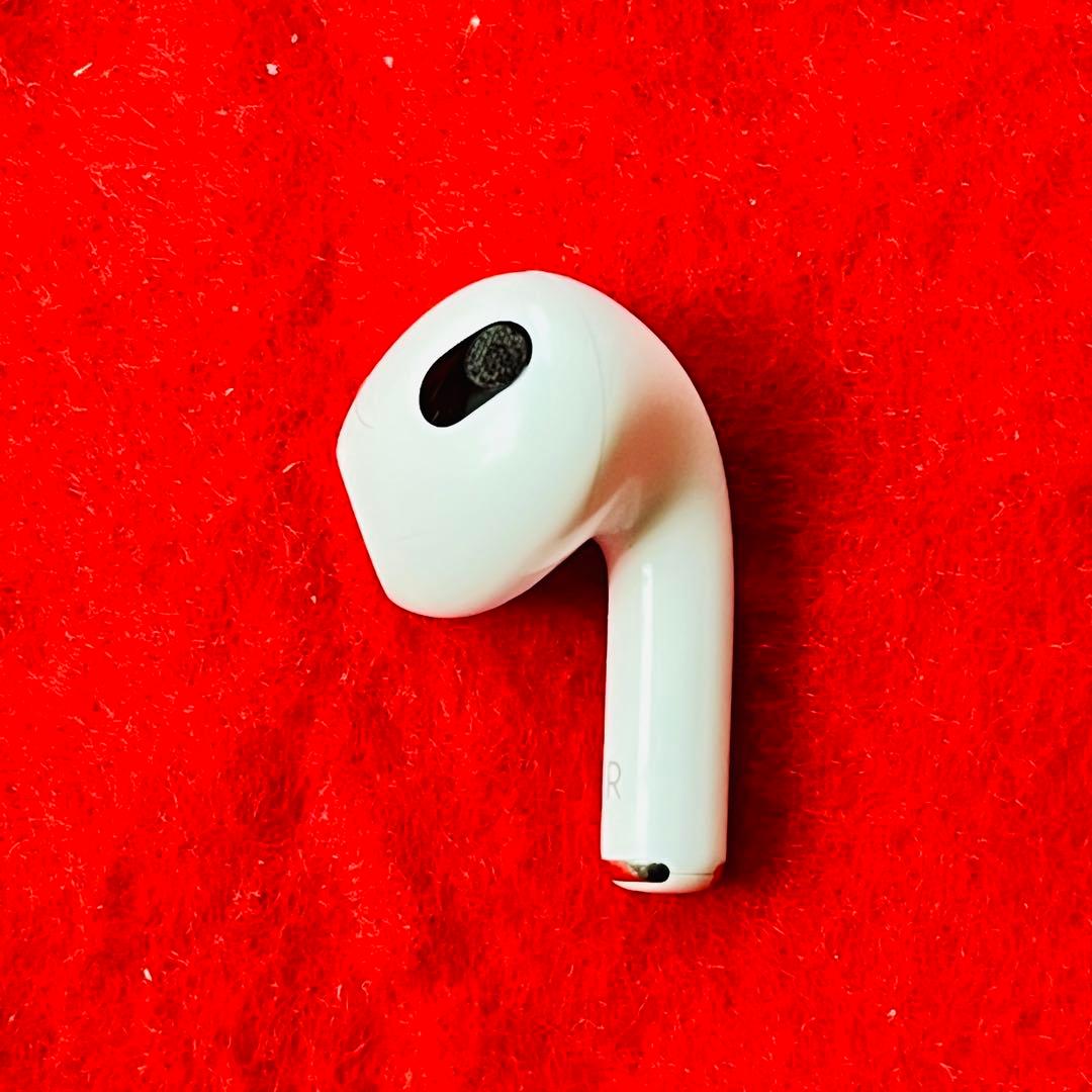 Apple AirPods第3世代 Lightningモデル