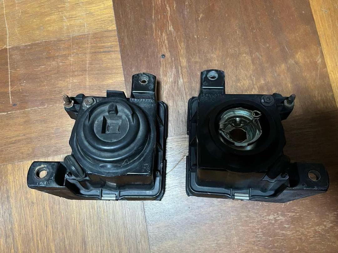 マ*G様 ae86 APEXフォグ　希少