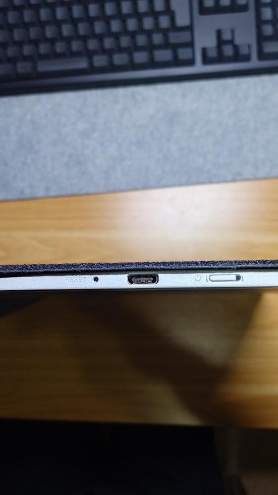 電子書籍リーダー本体 QUADERNO A4 Gen. 3C FMVDP43CA4