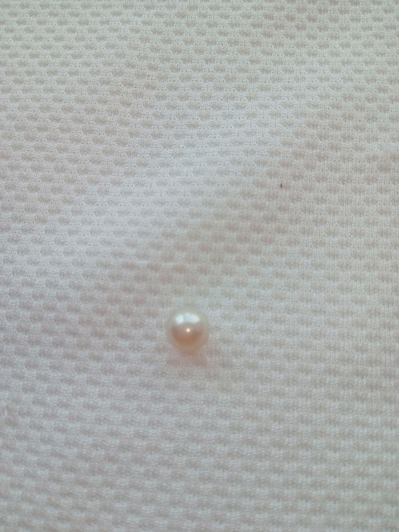 本真珠美品穴なし丸玉6ｍｍ新品未使用美品一粒