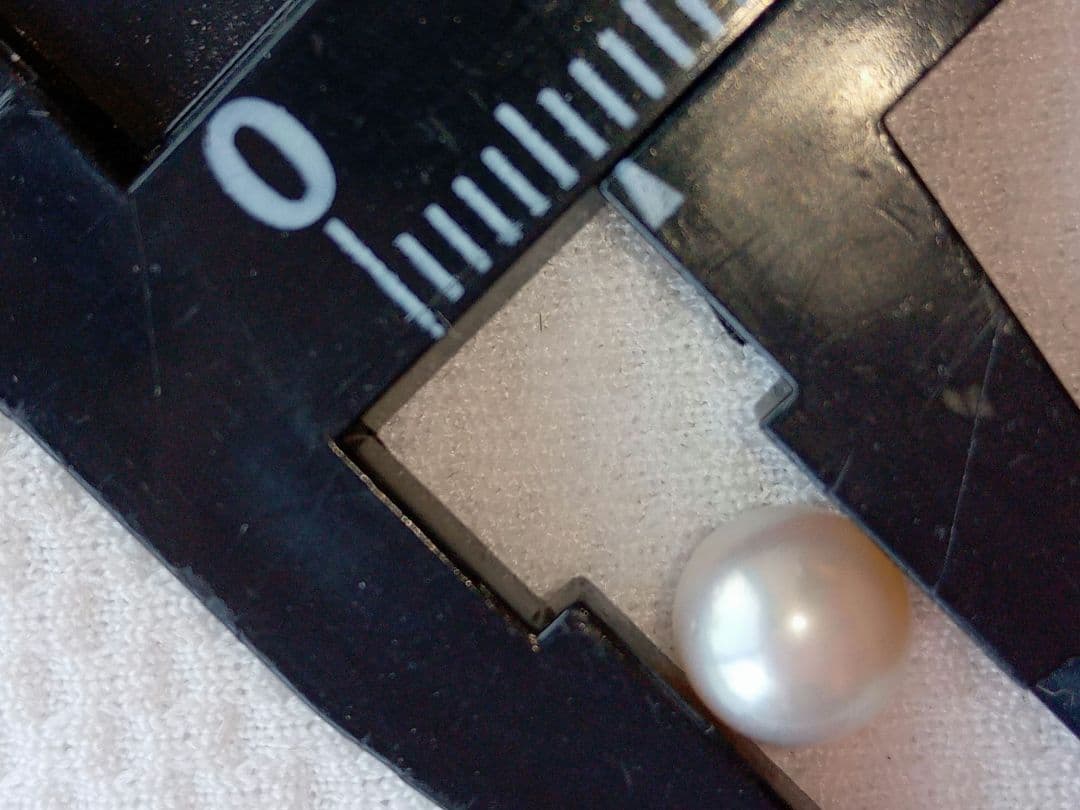 本真珠美品穴なし丸玉6ｍｍ新品未使用美品一粒