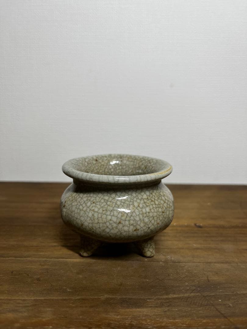 明時代　哥窯　三足香炉　明